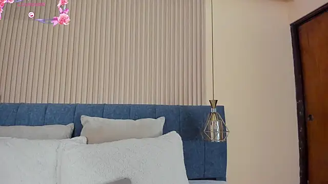 Snapshot of kathecute__ chatting on November 2025 01:40:01 AM kathecute online show from November 2025 01:40:01 AM