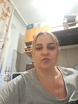 Malichkaanna30 online show from December 2025 02:23:02 PM