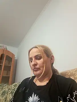 Malichkaanna30 online show from February 2026 05:38:02 PM