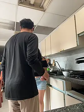 Afroditapoloo online show from April 2026 03:36:01 PM