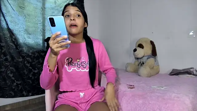 Michi sexy online show from February 2026 03:01:01 PM