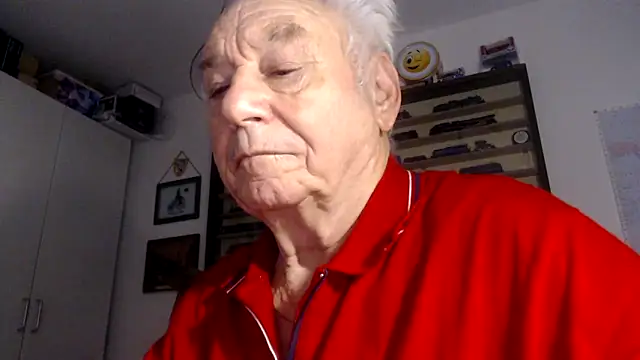 Snapshot of utilisasinus chatting on November 2025 10:56:02 PM utilisasinus online show from November 2025 10:56:02 PM