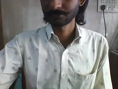 Snapshot of Desi_GfBf chatting on October 2025 04:48:01 AM Desi GfBf online show from October 2025 04:48:01 AM