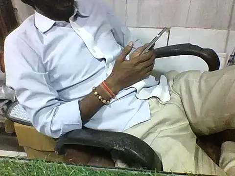 Snapshot of Desi_GfBf chatting on November 2025 12:50:02 PM Desi GfBf online show from November 2025 12:50:02 PM