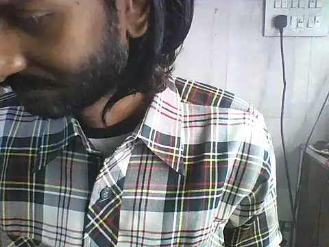 Snapshot of Desi_GfBf chatting on November 2025 05:40:02 AM Desi GfBf online show from November 2025 05:40:02 AM