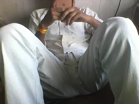Snapshot of Desi_GfBf chatting on April 2026 08:28:02 AM Desi GfBf online show from April 2026 08:28:02 AM