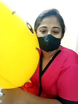 DIZZLING DIVA online show from December 2024 10:47:01 PM