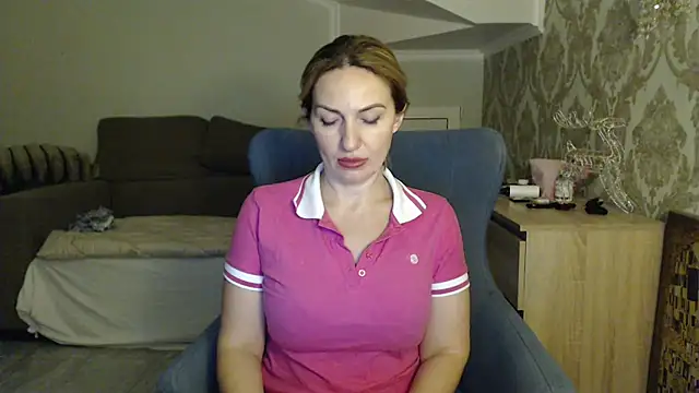 Mallinia online show from January 2026 10:12:02 PM