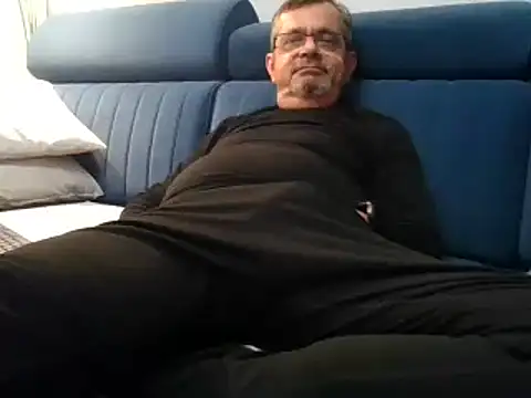 Snapshot of axecoman60 chatting on January 2025 07:18:02 PM axecoman60 online show from January 2025 07:18:02 PM