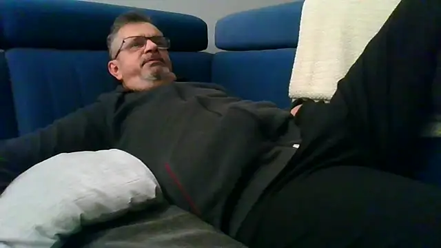 Snapshot of axecoman60 chatting on March 2025 06:29:01 PM axecoman60 online show from March 2025 06:29:01 PM