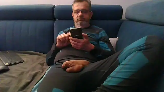 Snapshot of axecoman60 chatting on March 2025 06:56:01 PM axecoman60 online show from March 2025 06:56:01 PM