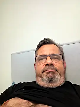 axecoman60 online show from February 2026 06:58:02 PM