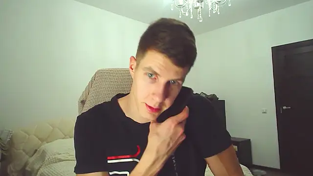 Snapshot of Chris_Brien chatting on February 2026 12:33:02 AM Chris Brien online show from February 2026 12:33:02 AM