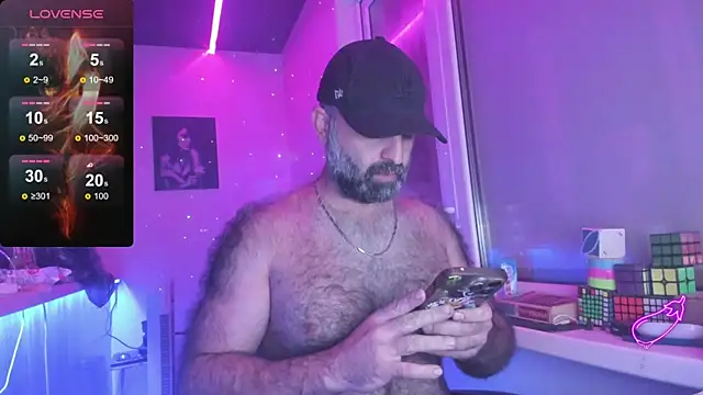 Snapshot of MAGABEAR077 chatting on November 2025 03:44:02 PM MAGABEAR077 online show from November 2025 03:44:02 PM