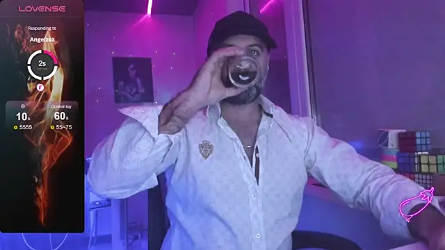 Snapshot of MAGABEAR077 chatting on November 2025 06:19:02 PM MAGABEAR077 online show from November 2025 06:19:02 PM