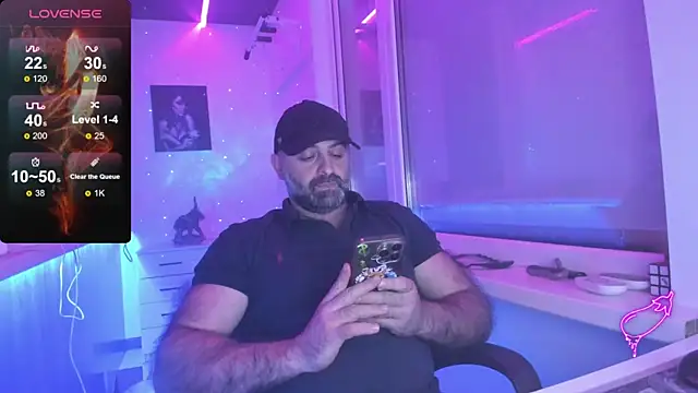 Snapshot of MAGABEAR077 chatting on November 2025 10:32:01 PM MAGABEAR077 online show from November 2025 10:32:01 PM