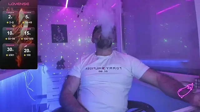 Snapshot of MAGABEAR077 chatting on November 2025 02:36:02 AM MAGABEAR077 online show from November 2025 02:36:02 AM