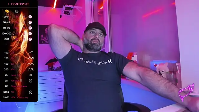 Snapshot of MAGABEAR077 chatting on January 2026 11:25:01 AM MAGABEAR077 online show from January 2026 11:25:01 AM