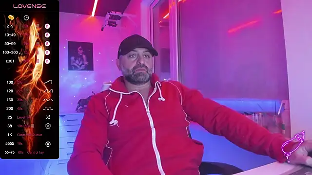 Snapshot of MAGABEAR077 chatting on February 2026 07:07:01 PM MAGABEAR077 online show from February 2026 07:07:01 PM