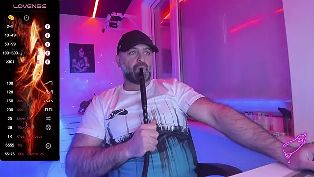 Snapshot of MAGABEAR077 chatting on February 2026 08:18:02 AM MAGABEAR077 online show from February 2026 08:18:02 AM