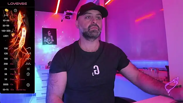 Snapshot of MAGABEAR077 chatting on February 2026 11:14:01 PM MAGABEAR077 online show from February 2026 11:14:01 PM