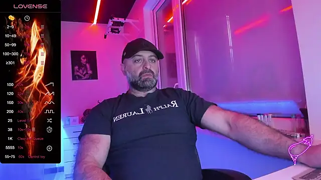 Snapshot of MAGABEAR077 chatting on March 2026 05:35:02 AM MAGABEAR077 online show from March 2026 05:35:02 AM