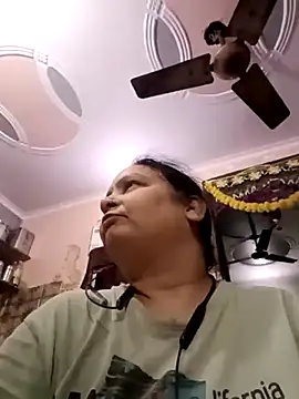 Kavya kapoor online show from October 2025 05:02:02 PM