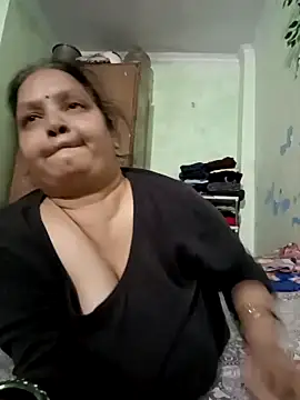 Snapshot of Kavya_kapoor chatting on February 2026 05:55:01 PM Kavya kapoor online show from February 2026 05:55:01 PM