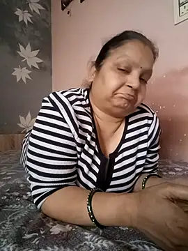 Snapshot of Kavya_kapoor chatting on February 2026 05:18:02 AM Kavya kapoor online show from February 2026 05:18:02 AM