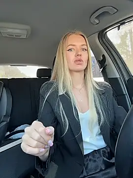 Devill Angel  online show from April 2026 10:46:01 AM