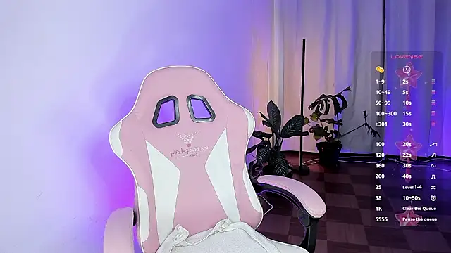 Kendall Bunnyy online show from March 2026 06:19:02 PM