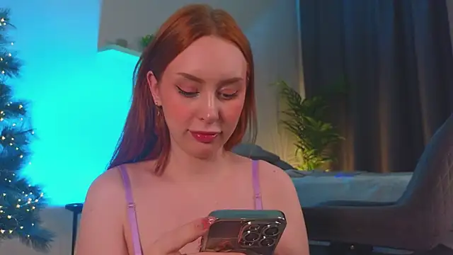 Snapshot of Call_Yes chatting on December 2024 01:18:01 AM Call Yes online show from December 2024 01:18:01 AM