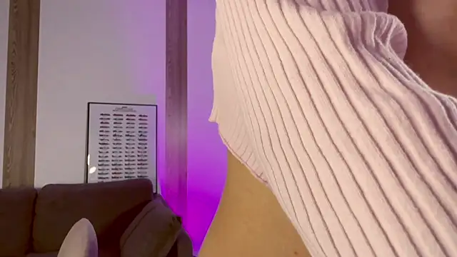 Snapshot of Call_Yes chatting on February 2025 03:45:02 AM Call Yes online show from February 2025 03:45:02 AM