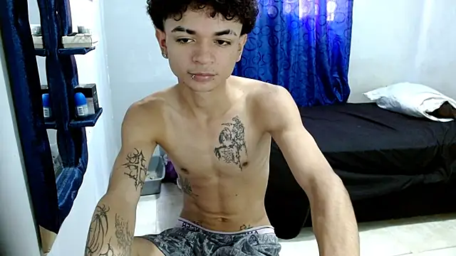 Snapshot of Lovebeng_ chatting on March 2025 06:55:01 PM Lovebeng  online show from March 2025 06:55:01 PM