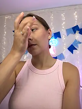 AliceBrayan online show from September 2025 05:10:02 AM