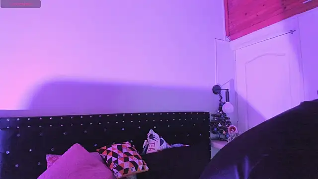 Ghosty Doll online show from December 2025 08:25:02 PM