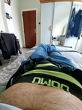 pascalino100 online show from September 2025 12:17:02 PM