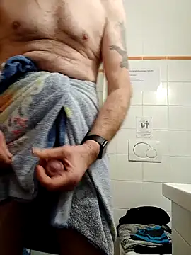 pascalino100 online show from March 2026 07:09:02 PM