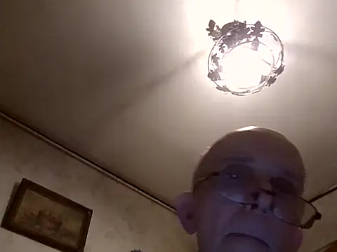 mariusica1xh online show from December 2025 10:39:01 PM