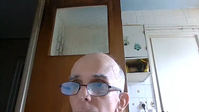 Snapshot of mariusica1@xh chatting on July 2026 01:51:02 PM mariusica1xh online show from July 2026 01:51:02 PM