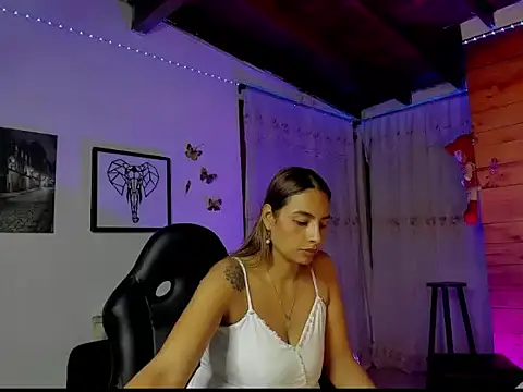 mykaelahoney online show from February 2026 02:06:02 AM