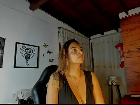 mykaelahoney online show from February 2026 04:51:02 AM