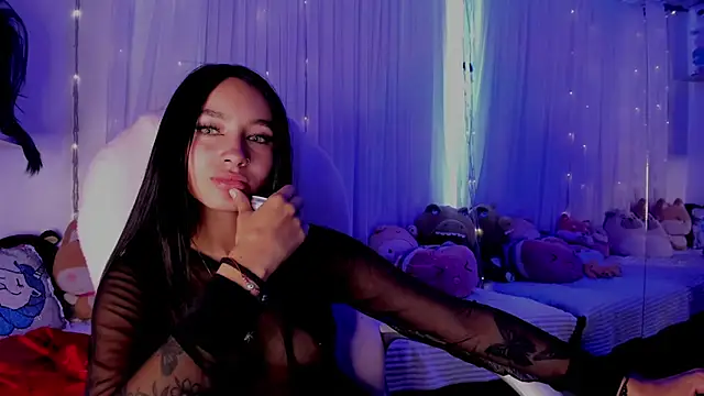 sophie ws online show from December 2024 06:39:02 PM