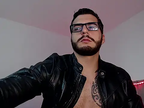 thomas gun online show from November 2025 04:00:01 AM