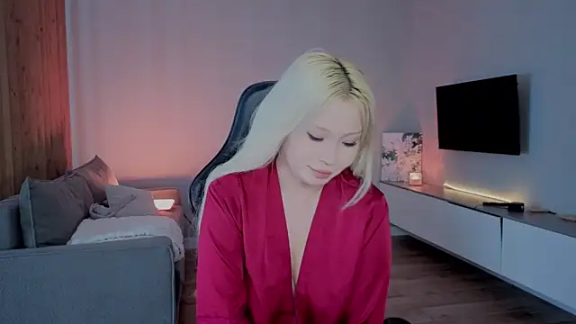 RileyMee online show from April 2026 05:08:01 AM