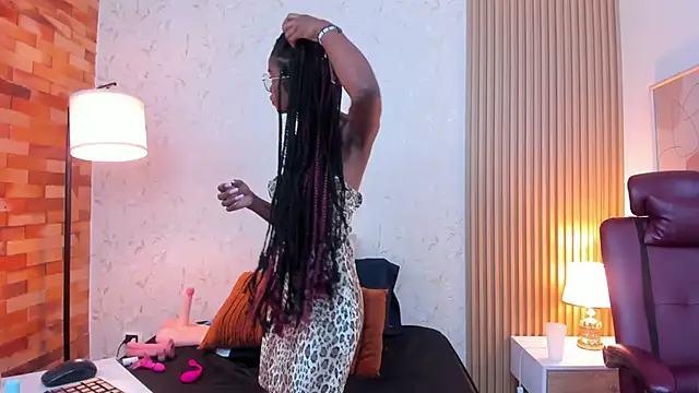 amber-hill online show from February 2025 06:26:01 PM