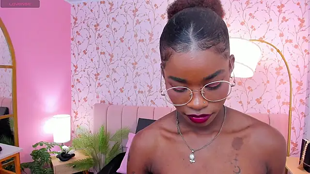 amber-hill online show from February 2025 01:11:01 AM