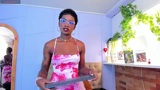 Snapshot of amber-hill chatting on June 2026 12:16:01 PM amber-hill online show from June 2026 12:16:01 PM