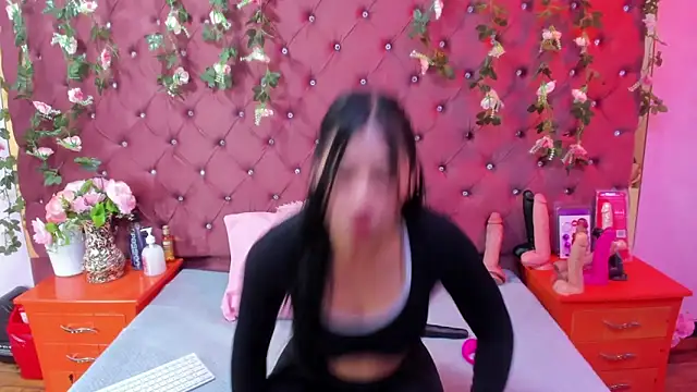 Snapshot of Mariana_Prin chatting on October 2025 02:23:02 AM Mariana Prin online show from October 2025 02:23:02 AM