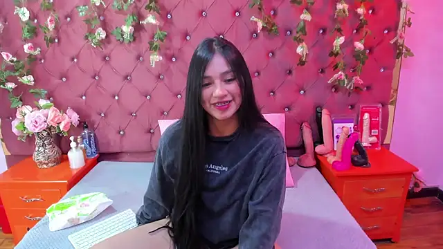 Snapshot of Mariana_Prin chatting on October 2025 01:38:01 AM Mariana Prin online show from October 2025 01:38:01 AM